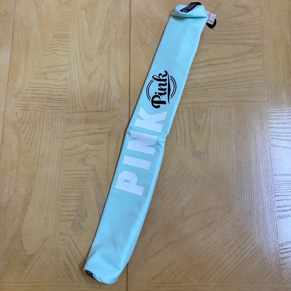 VS Pink Cooler - Picture 1 of 4